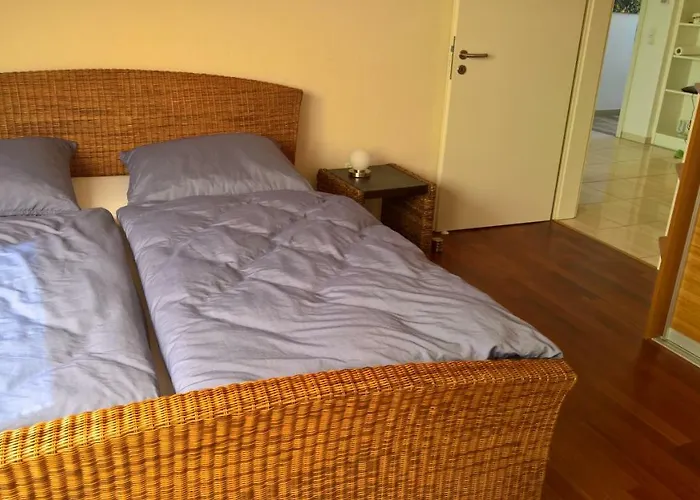 게스트하우스 An Den Weinbergen 발루프